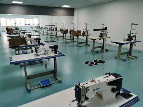 開發(fā)區(qū)工藝品廠招聘縫紉女工