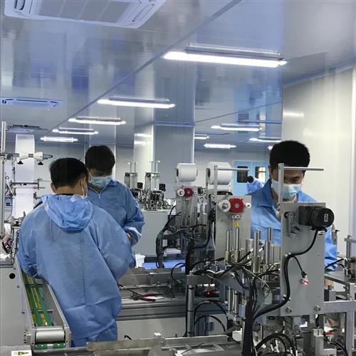 柏堡龍醫(yī)療防護(hù)用品批量生產(chǎn)線上線下銷售節(jié)節(jié)攀升廣東柏堡龍股份今天面對現(xiàn)階